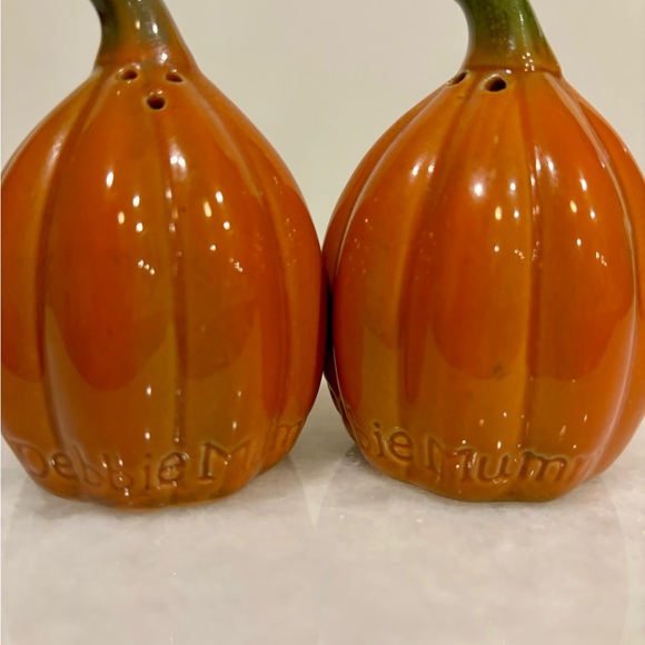 Debbie Mumm Autumn Fall Pumpkins Salt Pepper Shaker Set Table Kitchen Decor - Picture 2 of 5